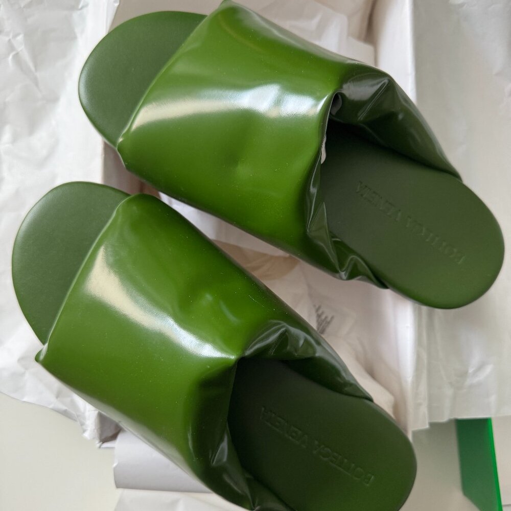 Bottega Veneta Green Cushion Slides